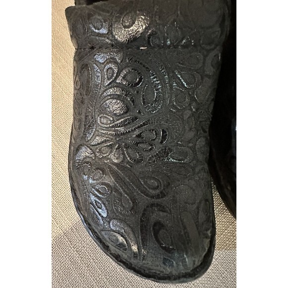 BOC Born Peggy Paisley Clog Black Embossed Leather Professional Work Shoe Sz 7.5 - Picture 2 of 6